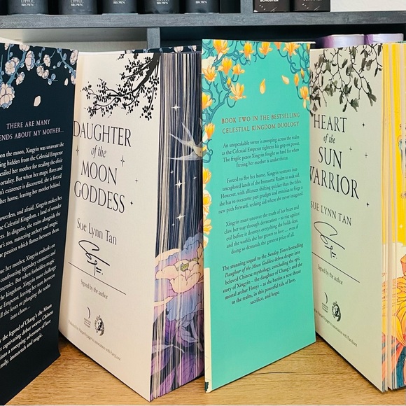 Fairyloot Signed DAUGHTER OF THE MOON GODDESS + Signed HEART of the SUN WARRIOR - Picture 12 of 14